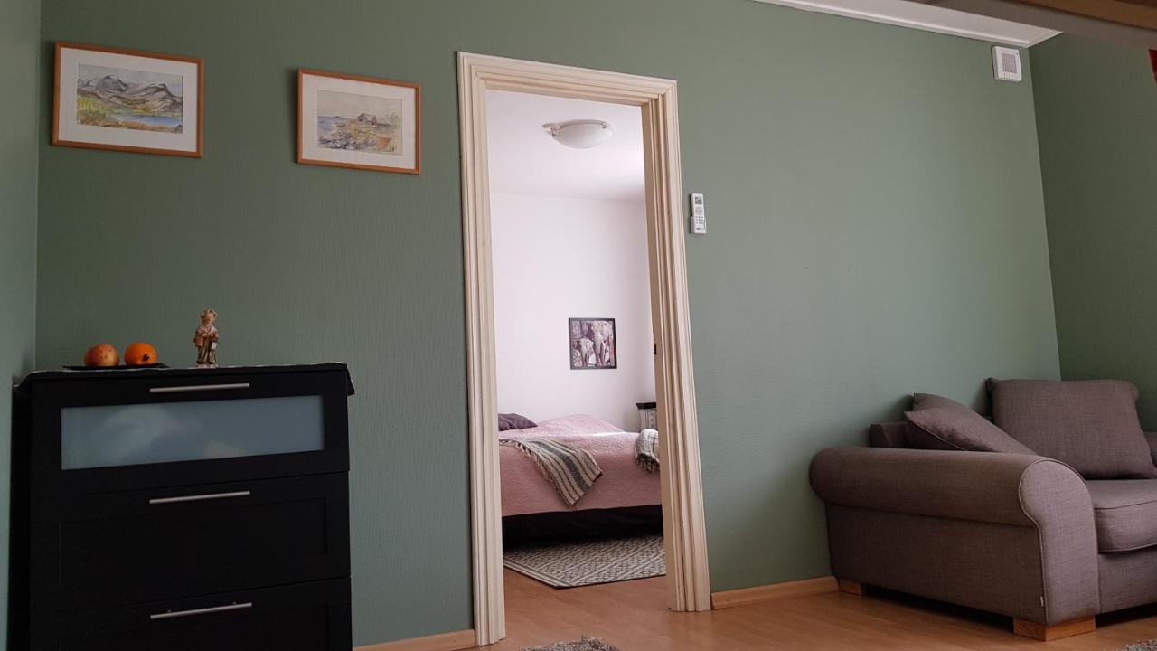 Trevligt Hus Med Egen Gard Och Fri Wifi, Emmaboda Kommun, Lindas エクステリア 写真