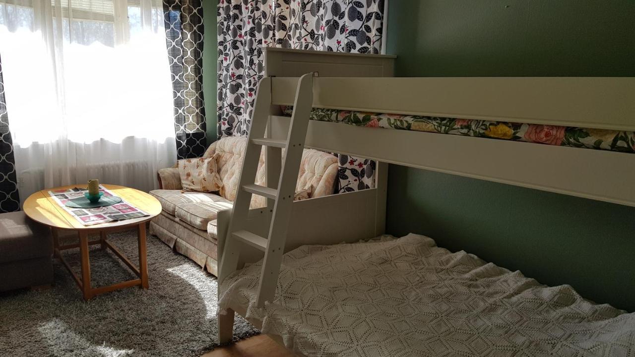 Trevligt Hus Med Egen Gard Och Fri Wifi, Emmaboda Kommun, Lindas エクステリア 写真